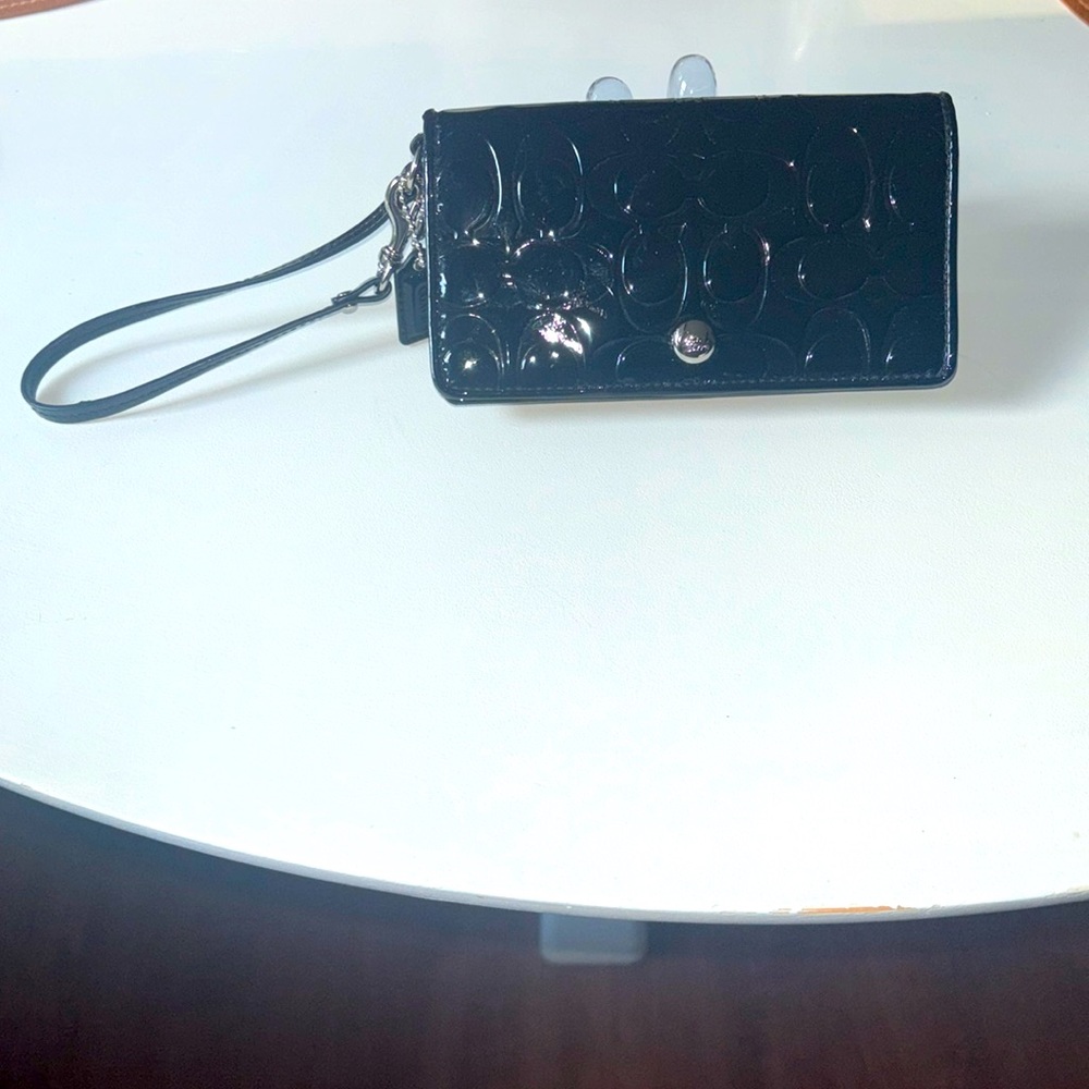 Coach Black patten leather wristlet Accessories - Picture 3 of 16